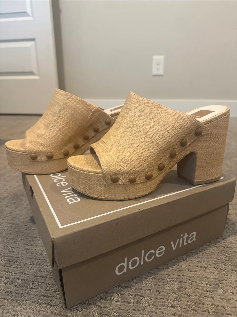 Dolce Vita Natural Raffia Tan Platform Mules